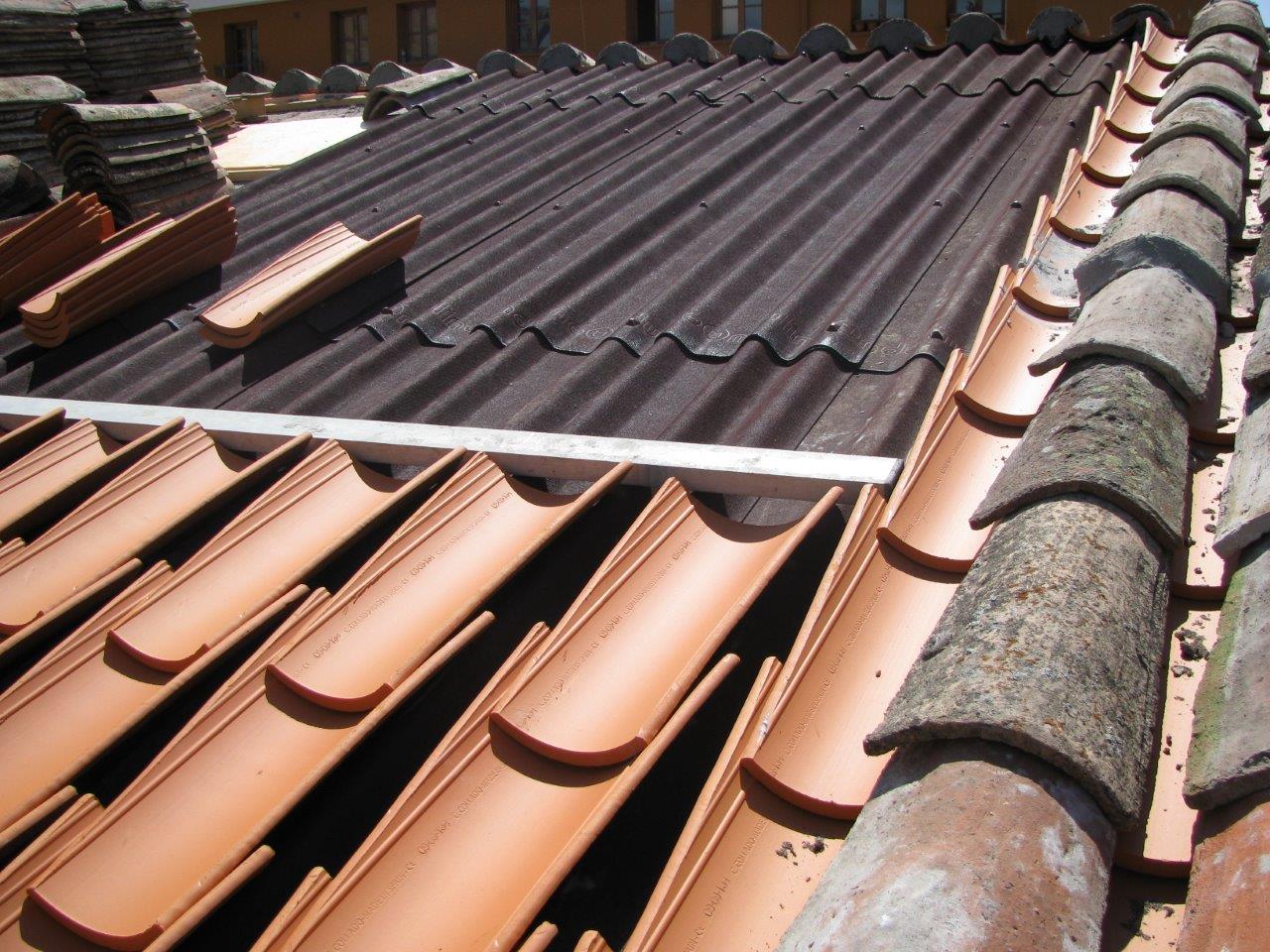 Antideslizamiento teja en impermeabilizacion de tejado con placa Onduline Bajo Teja