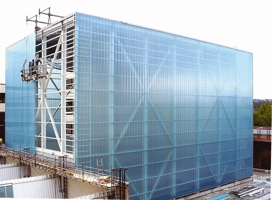placa-policarbonato-celular-cubierta-fachada-onduclair-pc-celular-liso-edificio-industria