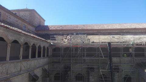 ​​rehabilitacion cubierta monasterio santo tomas bajo teja
