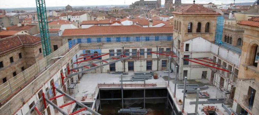 Rehabilitación cubierta antigua sede del Banco de España en Salamanca