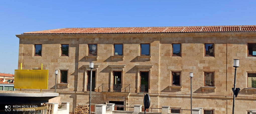 Acabado final cubierta Colegio San Bartolomé Universidad Salamanca