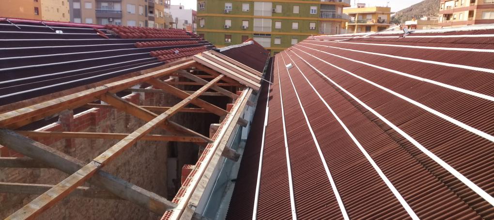 Impermeabilización de tejados panel sándwich madera La Escolaica Cullera
