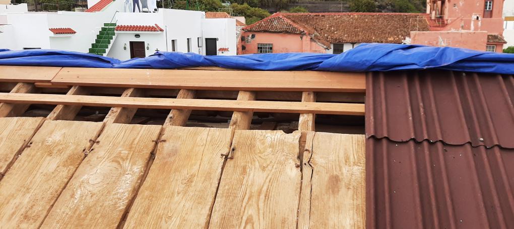 Proyecto rehabilitacion cubierta Convento Franciscanas Garachico: impermeabilización de tejado con Onduline Bajo Teja DRS