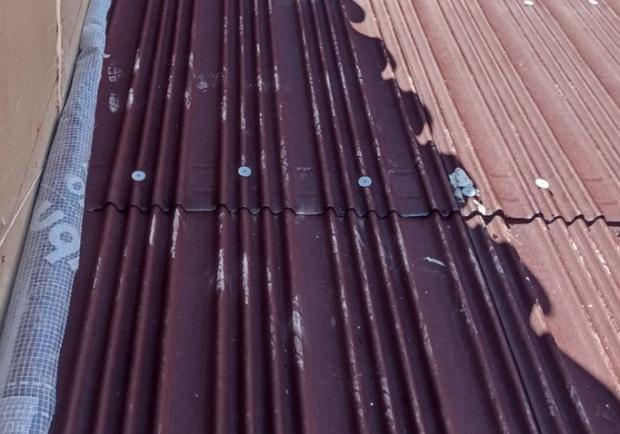 Fijación ONDULINE VLS en obra con sistema bajo teja de teja curva