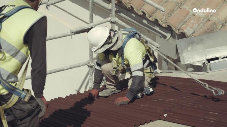 Impermeabilización bajo teja en la rehabilitación de cubierta del Cuartel del Príncipe, Alcalá, con SISTEMA INTEGRAL ONDULINE